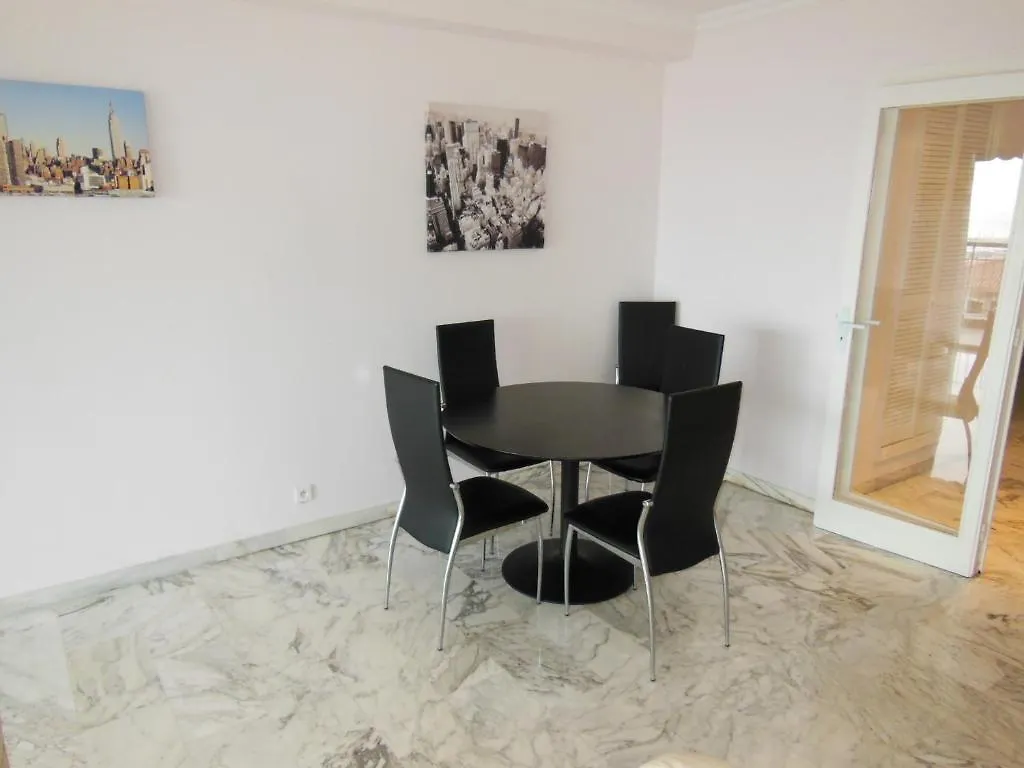 2, 3 And 4 Bedroom Sea View Forville Apartments 5 Mins From The Palais Cannes