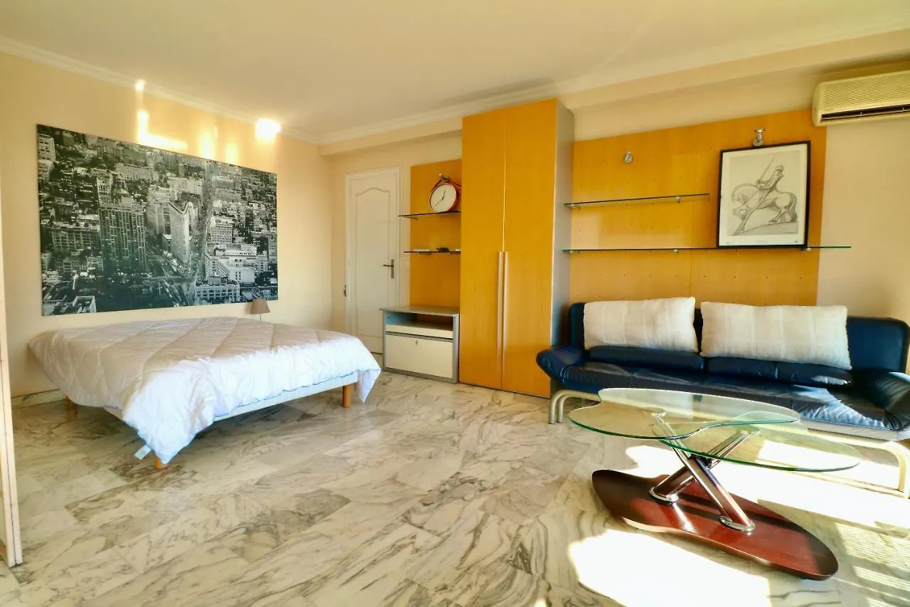 2, 3 And 4 Bedroom Sea View Forville Apartments 5 Mins From The Palais Cannes