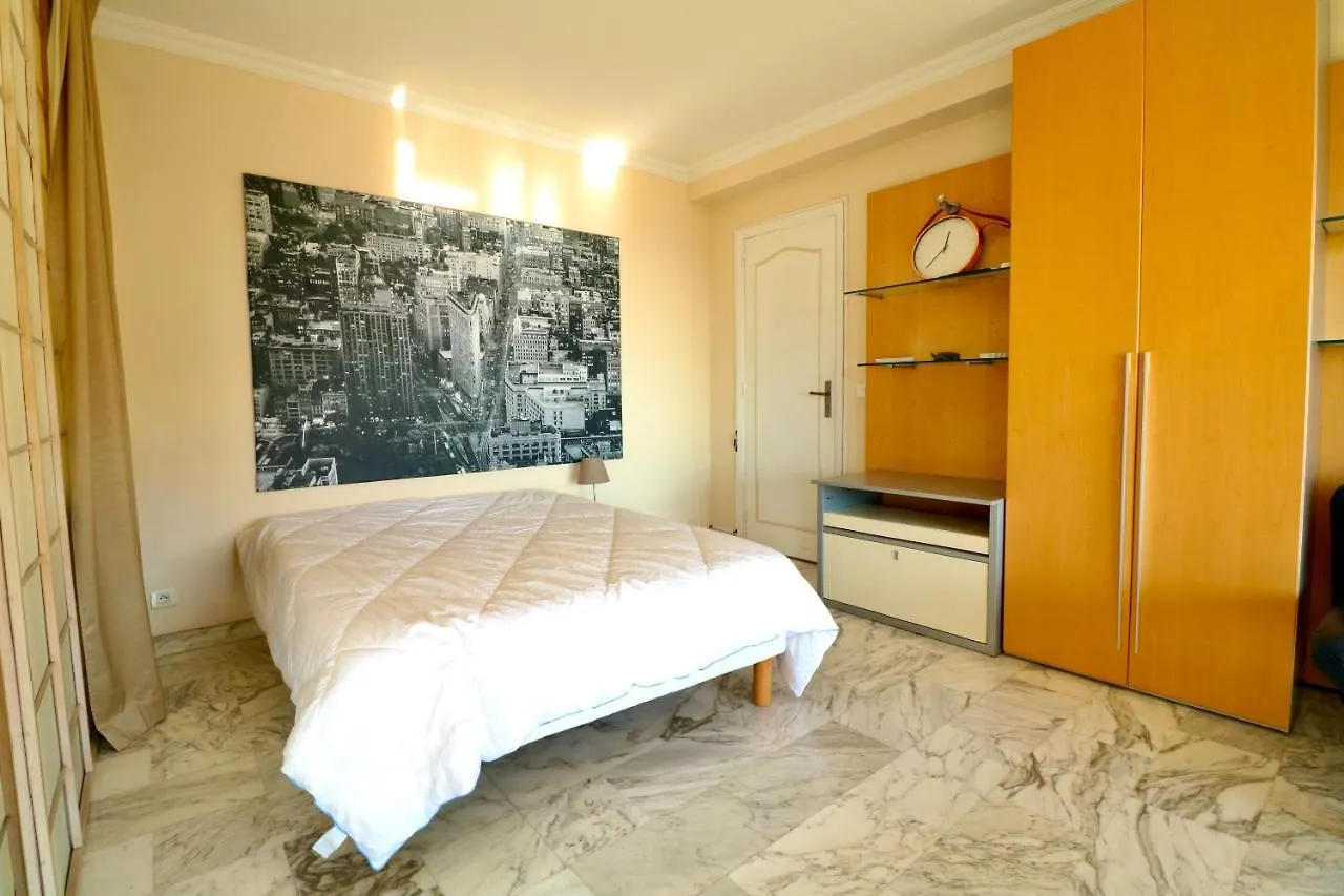 2, 3 And 4 Bedroom Sea View Forville Apartments 5 Mins From The Palais Cannes